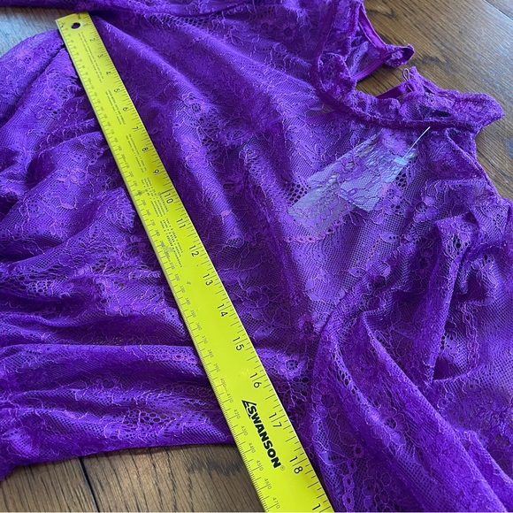 Banana republic purple high neck lace peplum top XS petite - Picture 6 of 14